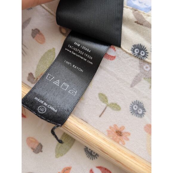 Studio Ghibli My Neighbor Totoro Butterflies Mushrooms Woven Button-Up Size L/G - Picture 4 of 10